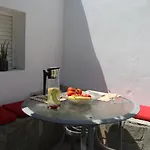 Mediterranean Poolside Garden Guest house Kiti