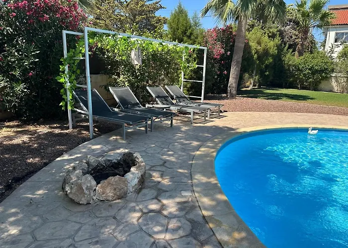 Mediterranean Poolside Garden 4* Kiti