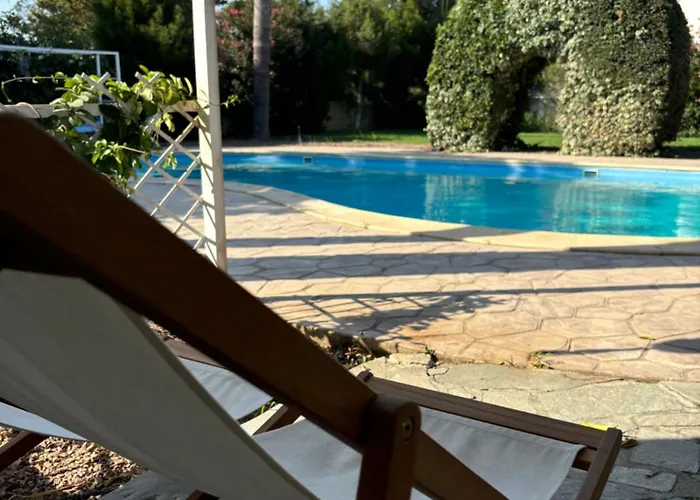 Mediterranean Poolside Garden 4* Kiti