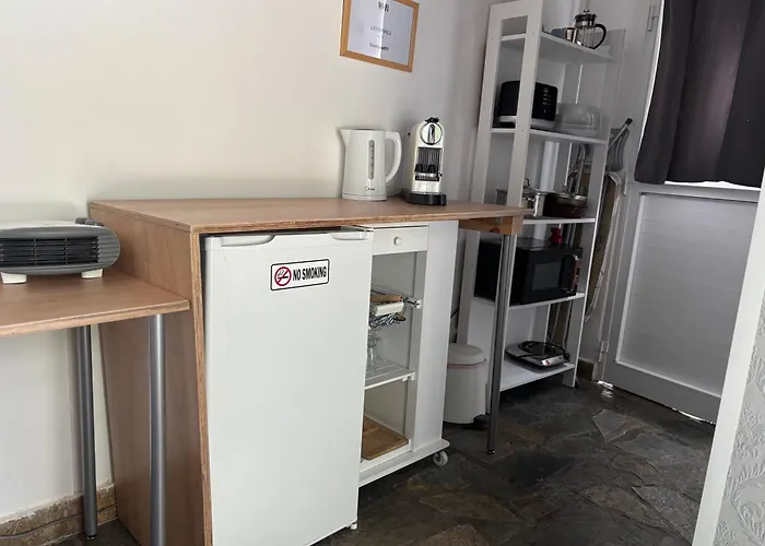 Penzion Mediterranean Poolside Garden 4*